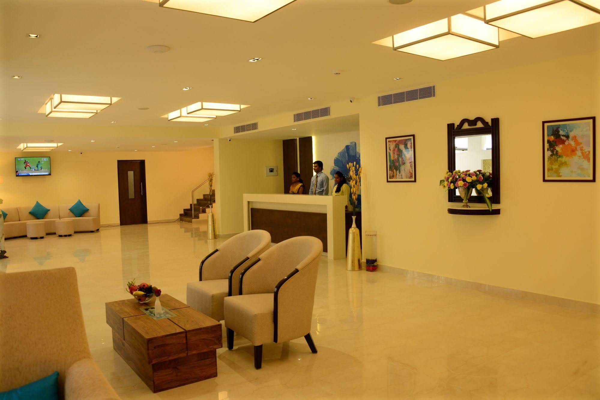 Blu Iris Hotel Chennai Exterior foto